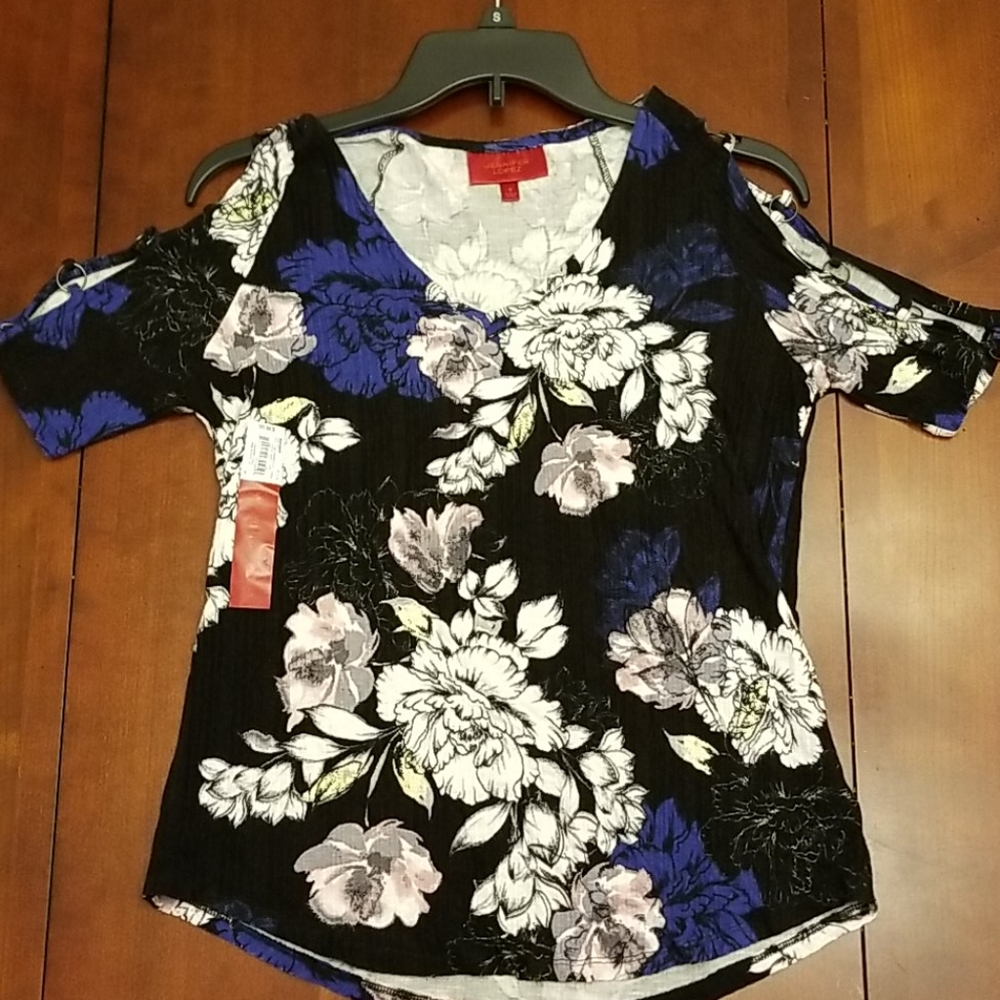 NWT beautiful shirt